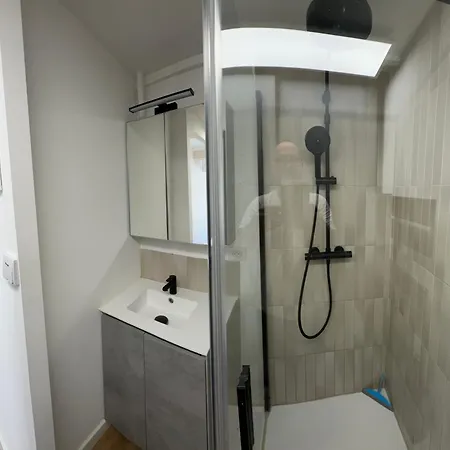 아파트 Charming And Very 2