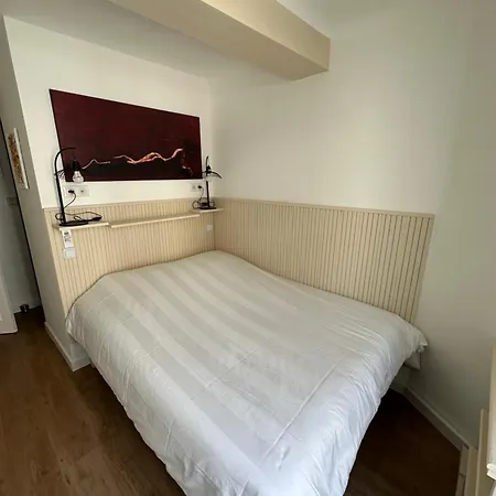 Charming And Very 2 방돌